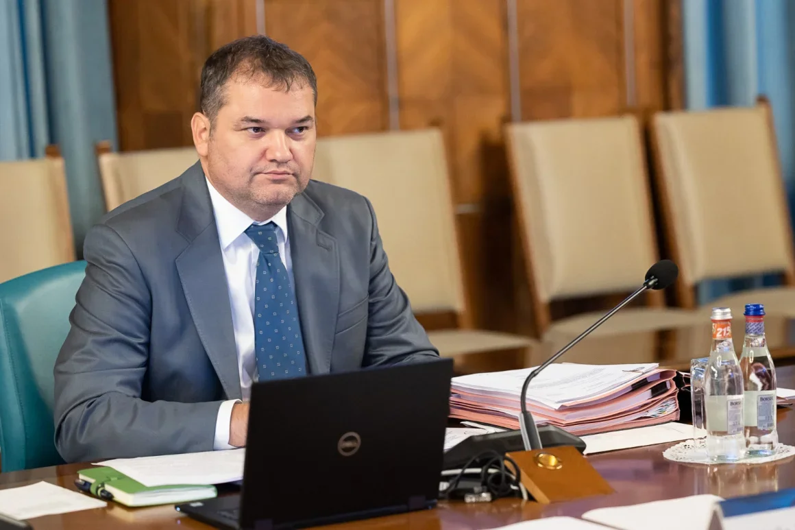 Vești proaste pentru bugetarii din administrație