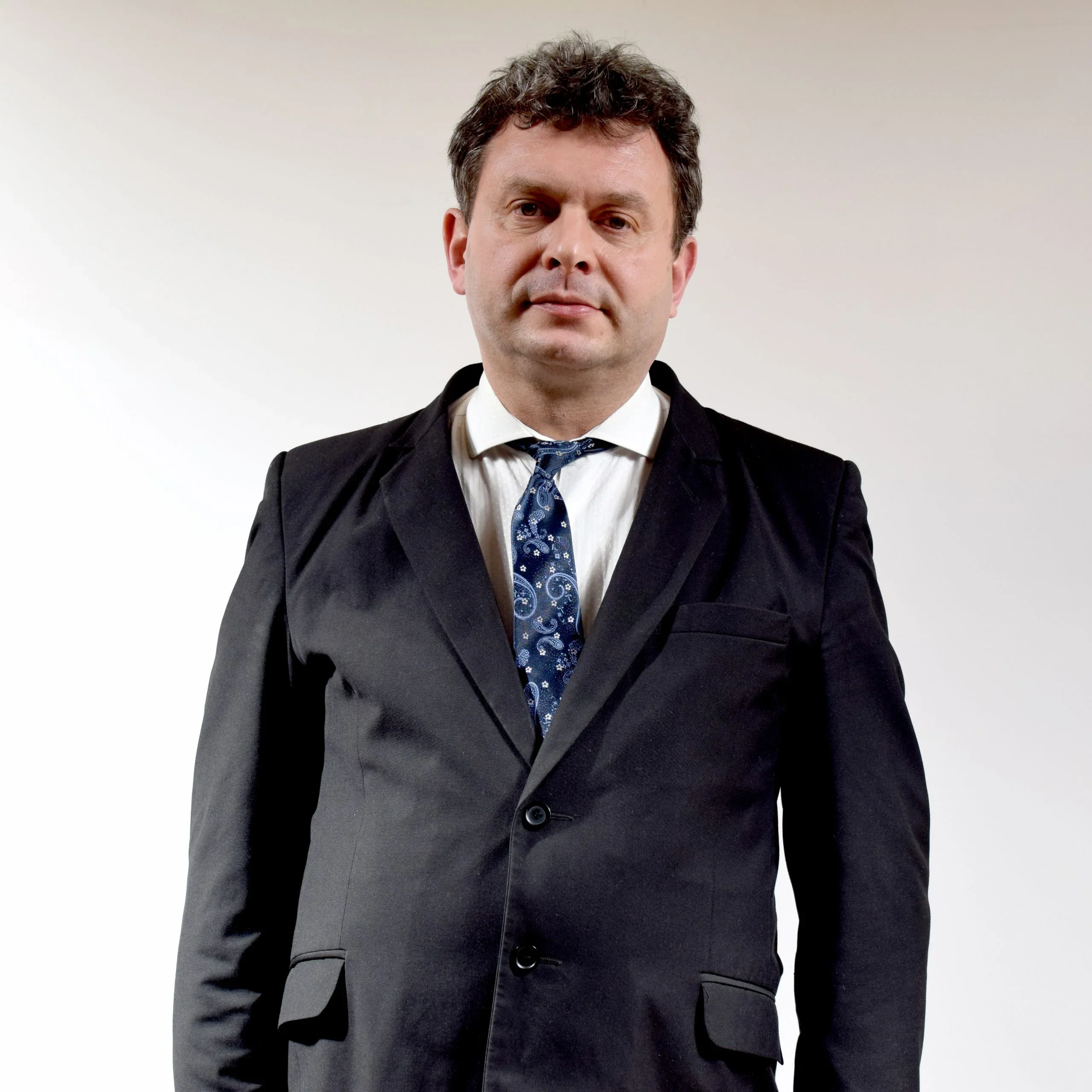 Criza politică pune în pericol investițiile în comune