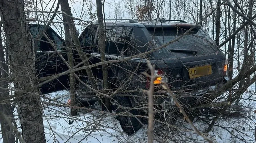 Polițist de frontieră ucrainean rănit la granița cu România, după ce un SUV a încercat să forțeze trecerea frontierei prin Bucovina