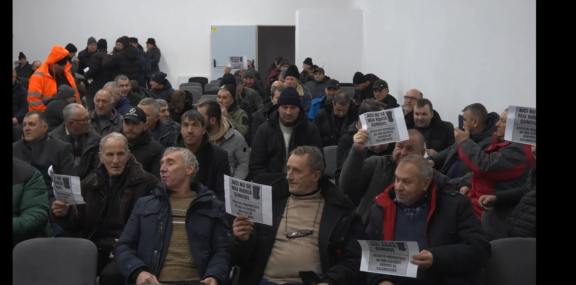 Scandal în orașul  Salcea din cauza taxei de salubrizare