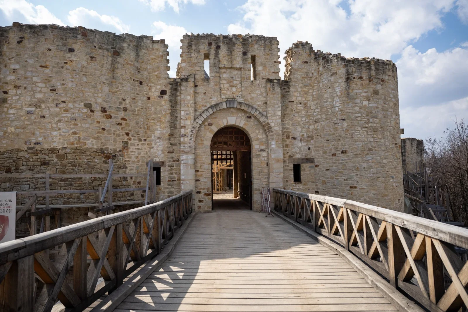 Cetatea de Scaun a Sucevei renaște