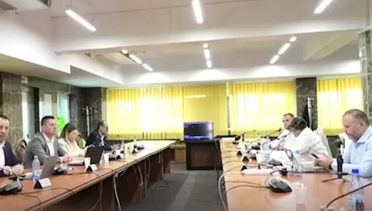 Consilierii AUR Suceava susțin reducerea abonamentului anual de parcare de la 500 la 100 de lei