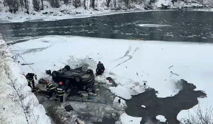 Doi dintre copiii preotului Ioan au fost externați din spital