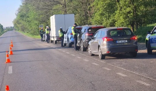 Zeci de șoferi trași pe dreapta miercuri, într-o acțiune a poliției la Roman