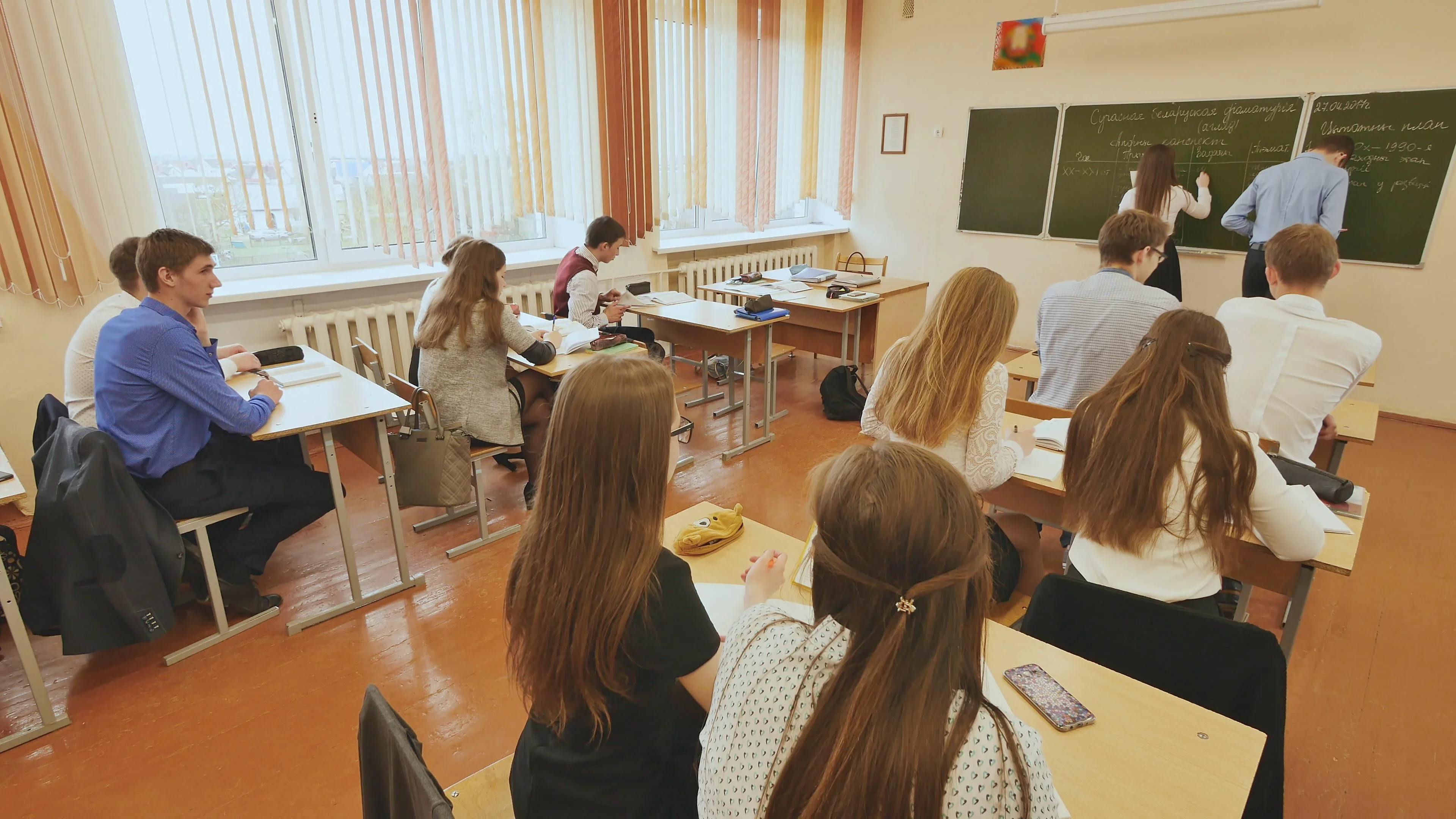 Elevii suceveni revin la cursuri