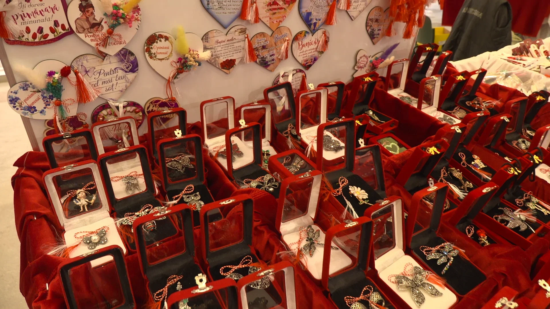 Găsește mărțișorul perfect, la Iulius Mall Suceava!