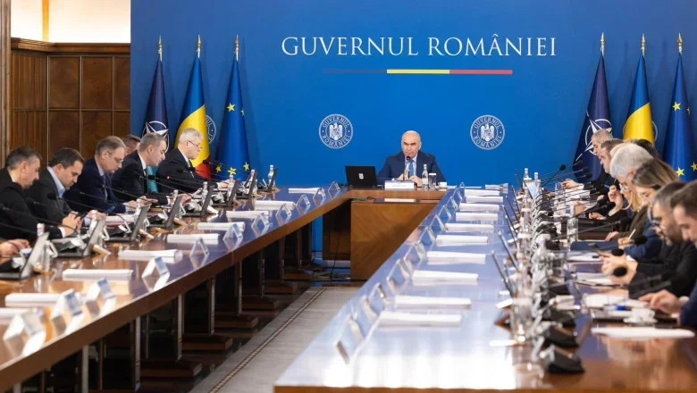 Guvernul forțează românii să plătească