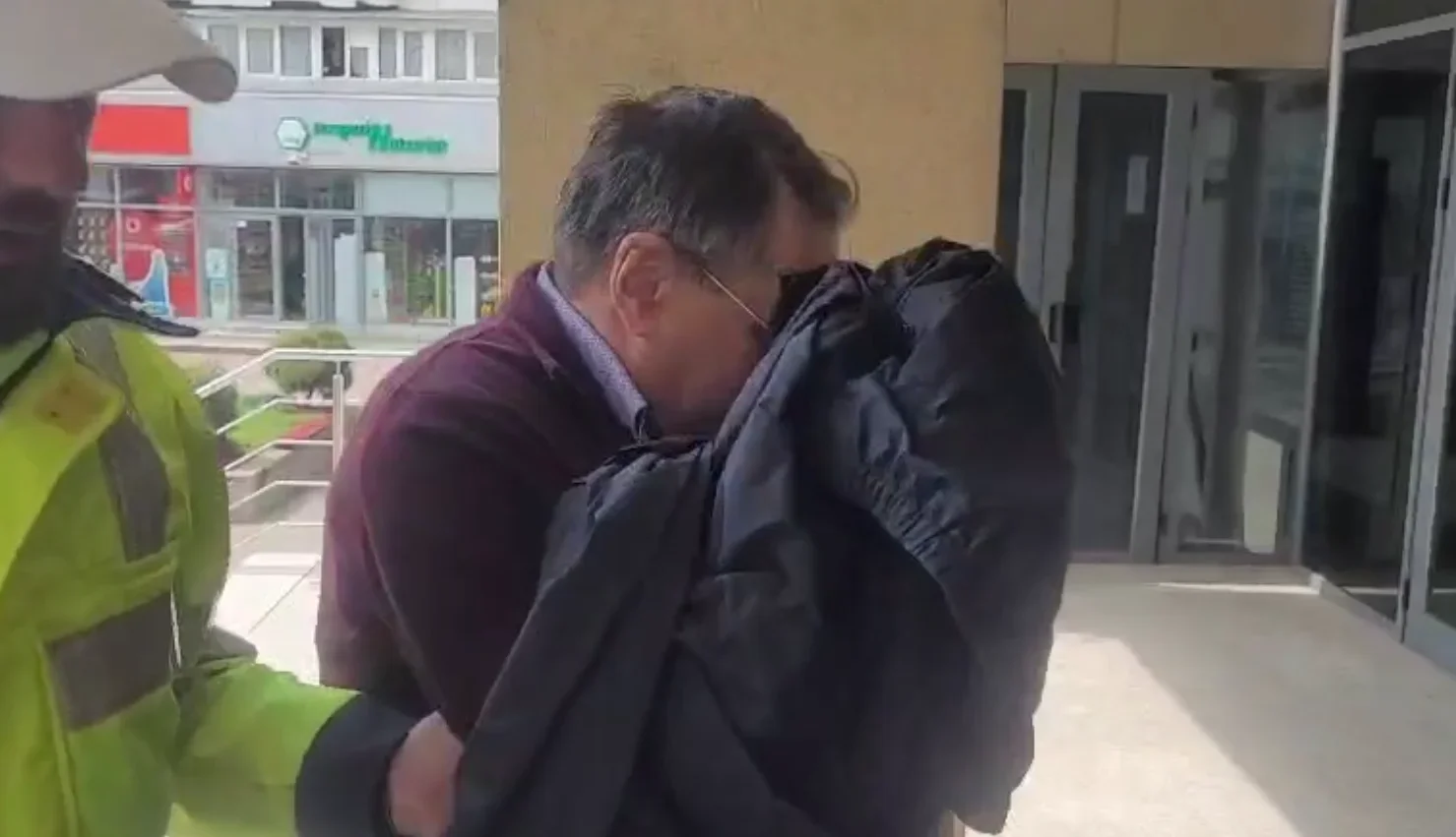 Eugen Mogoș a scăpat de arestul la domiciliu