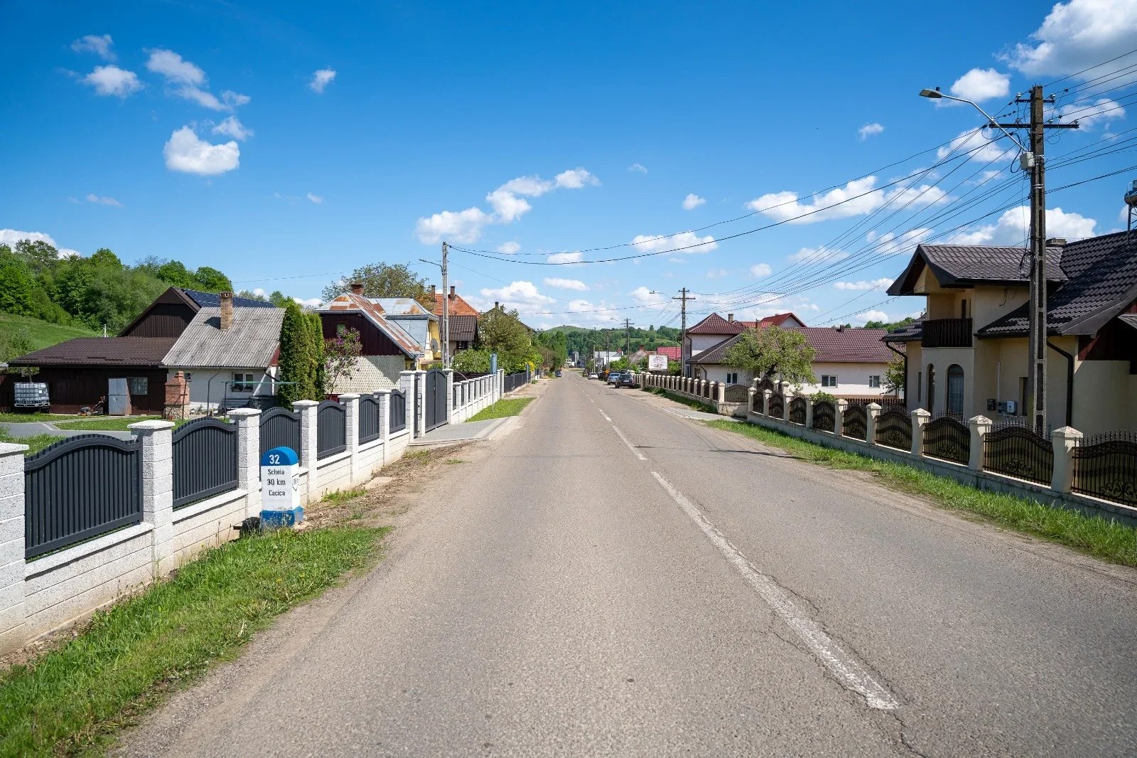 Două drumuri județene din Suceava intră în modernizare majoră