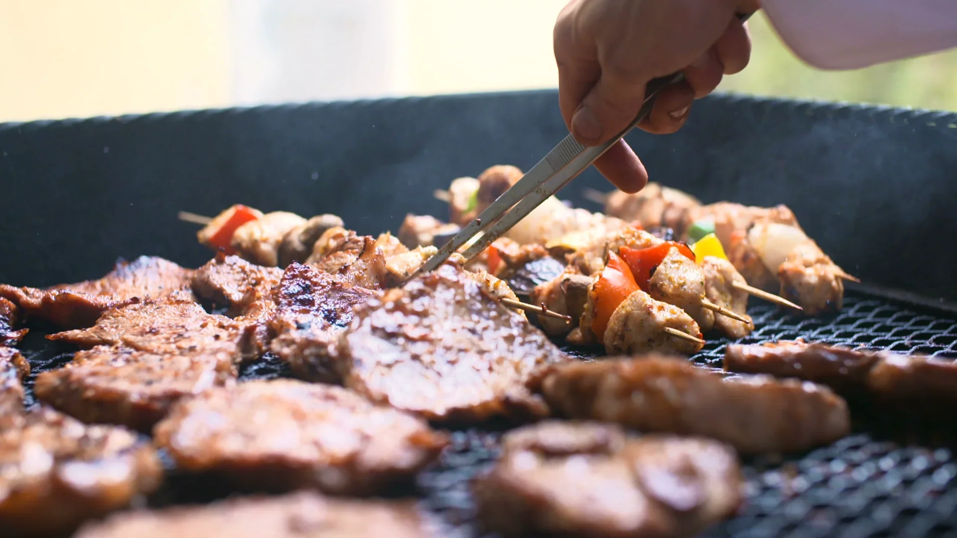 Grătarul, permis doar în spații amenajate