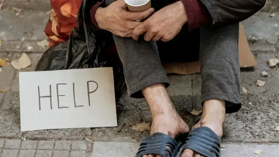 Încă așteptăm un om care să ne treacă peste criza politică prelungită