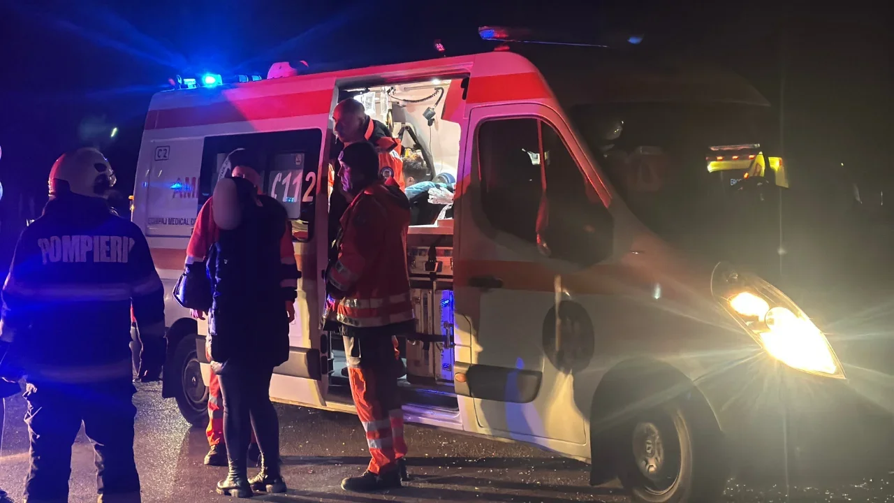 Doi minori din Boroaia, răniți într-un accident cu scuterul