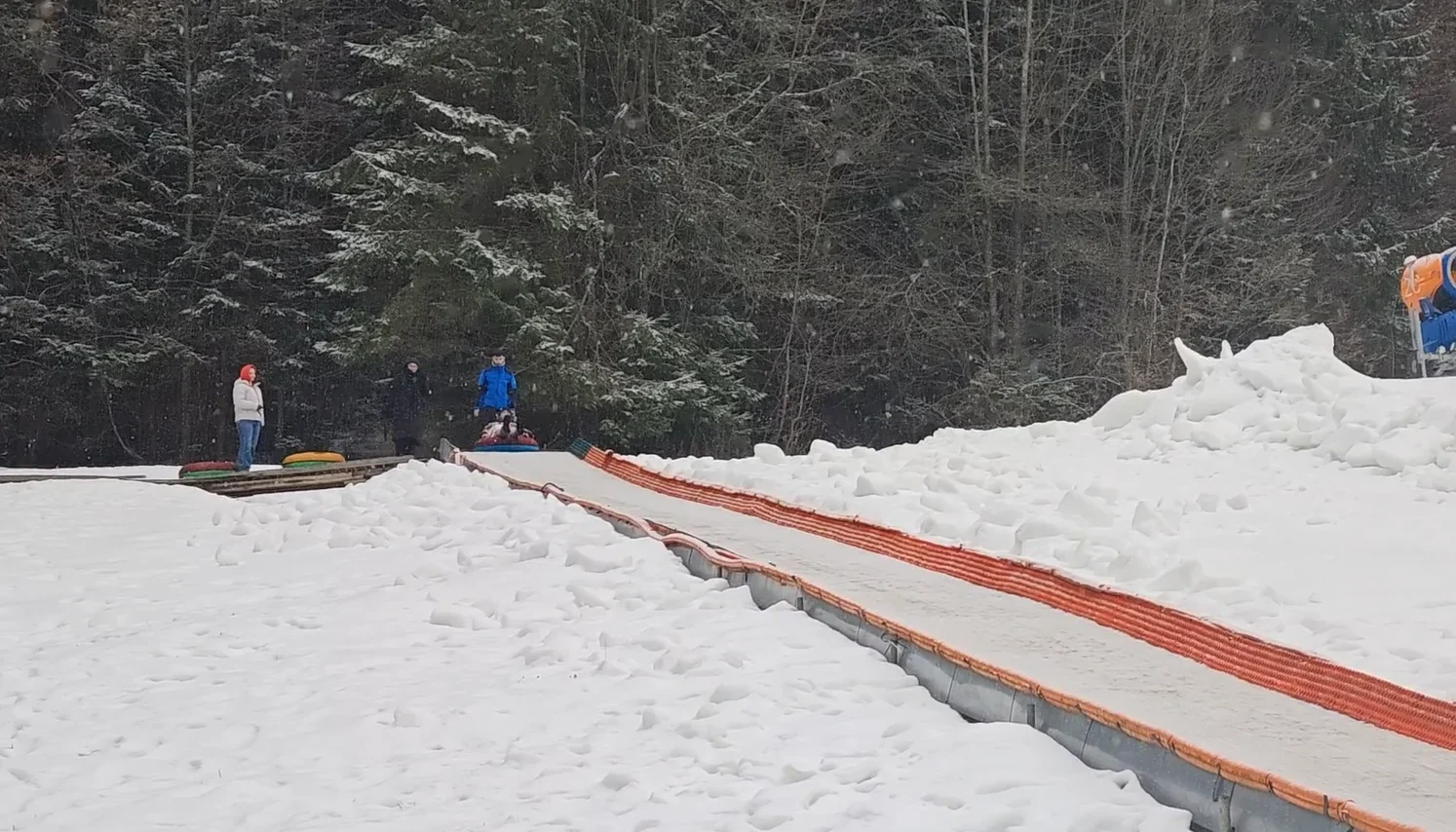 Distracție la cote maxime pe pârtia Durău