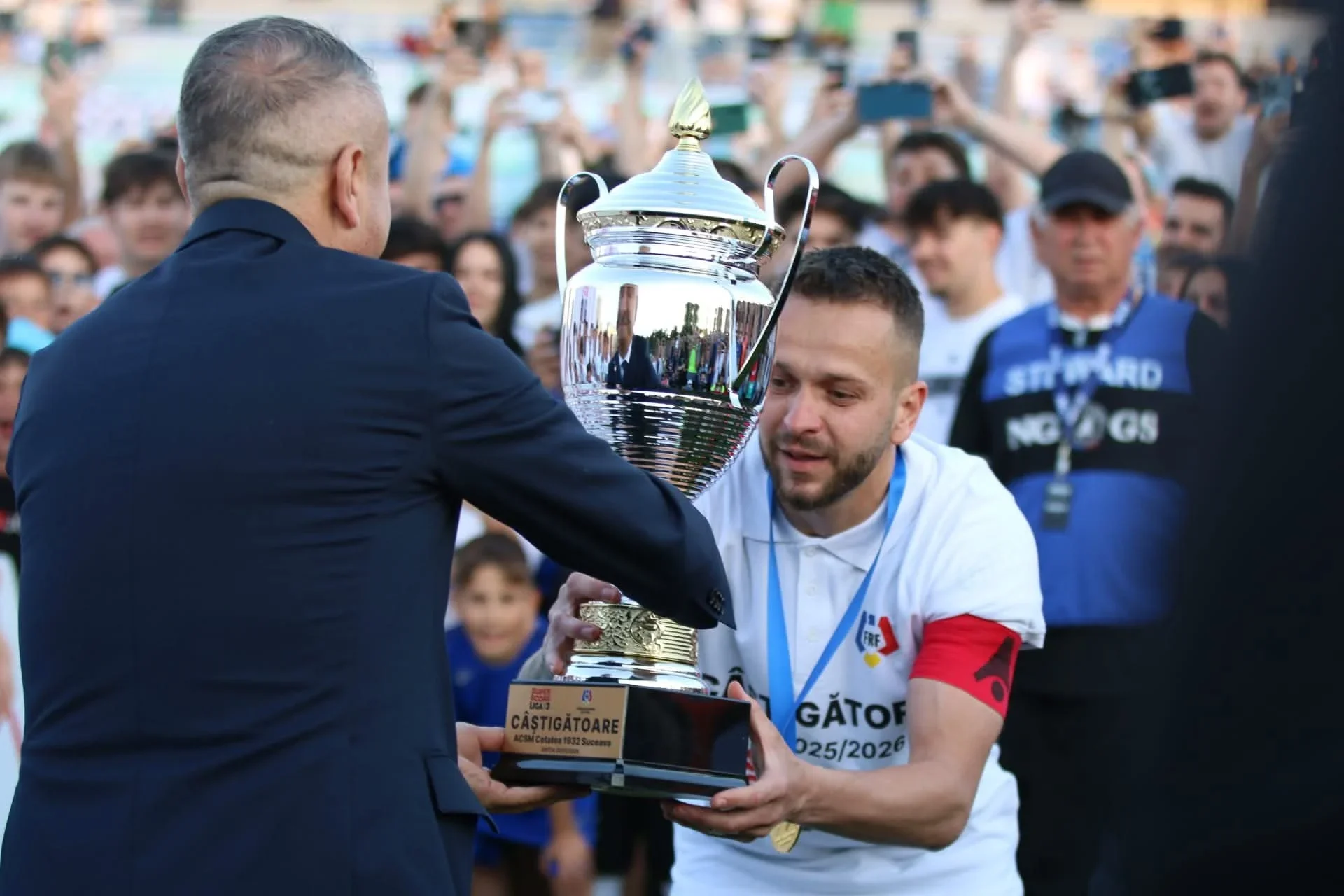 Fotbalul din Suceava, minciuna electorală transformată într-o realitate pe decontul celor care au crezut