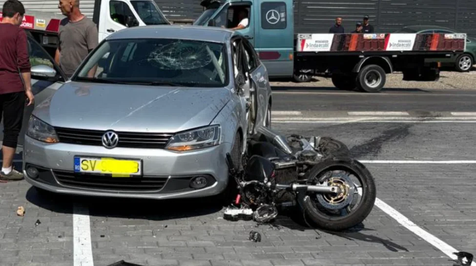 Motociclist de 25 de ani în stare gravă după un accident rutier