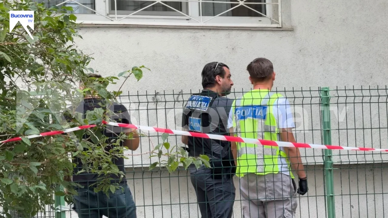 O femeie s-a aruncat de la etajul opt al unui bloc din Suceava