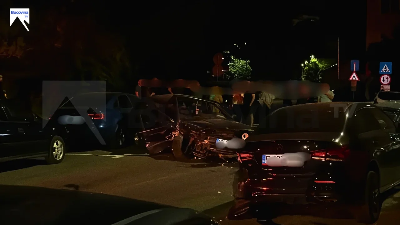 Carambol cu 5 mașini în municipiul Suceava produs de un șofer beat