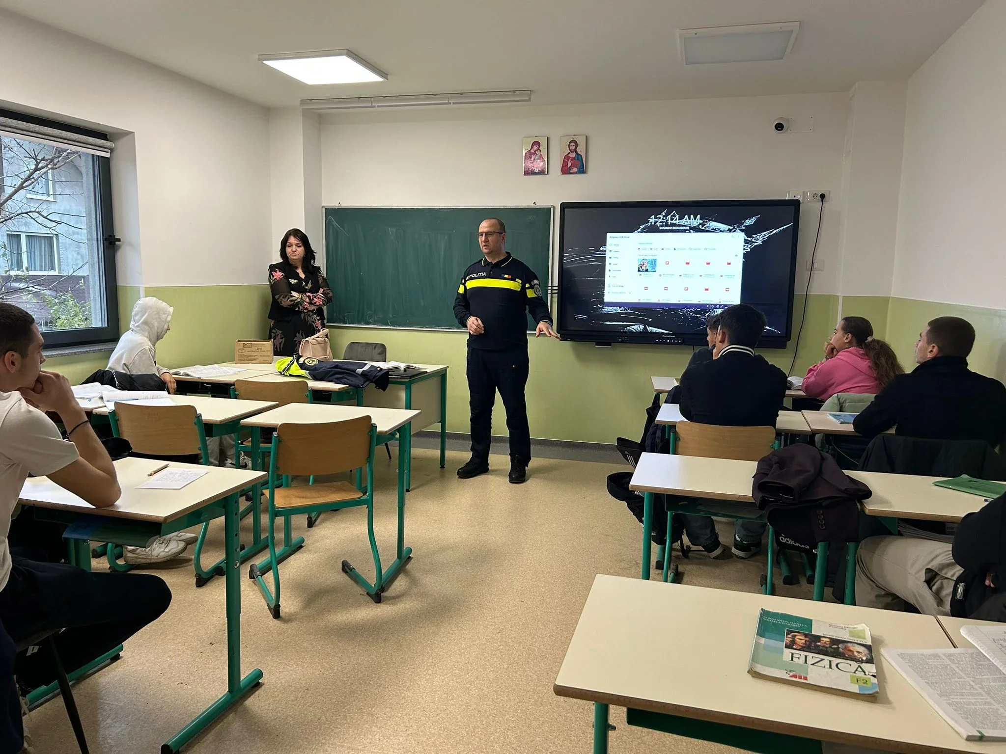 Acțiune amplă a Poliției Suceava la Liceul din Vicovu de Sus
