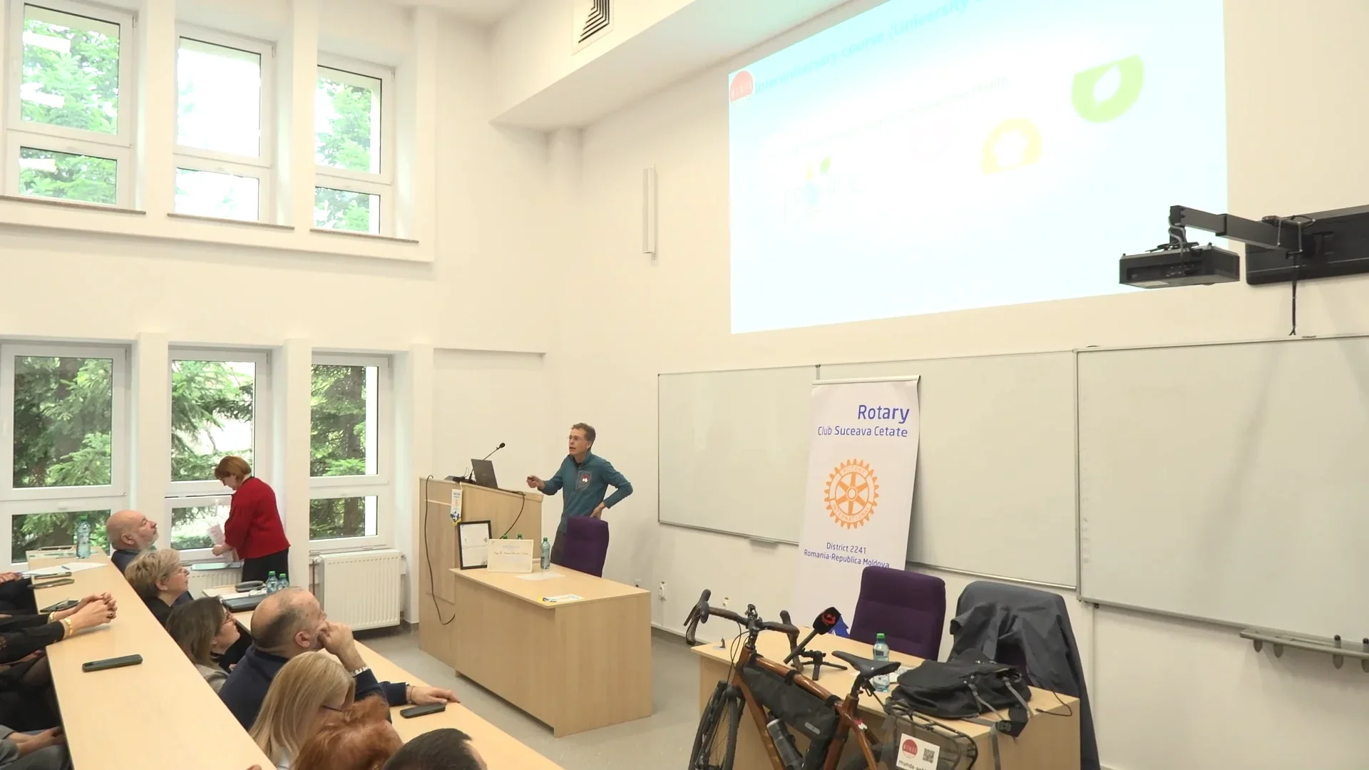 Dialog internațional despre rezistența antimicrobiană