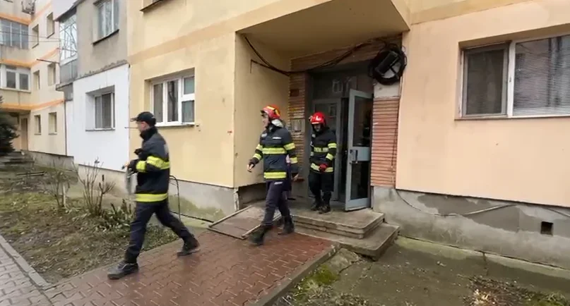 Bărbat de 70 de ani, găsit mort într-un apartament din Nicolina, Iași