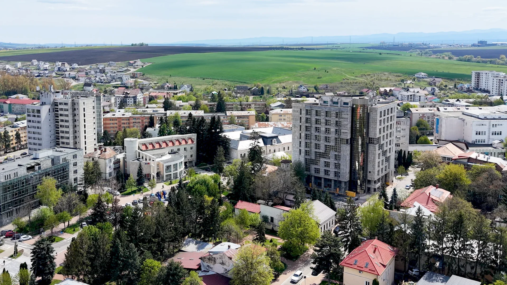 Românii pot investi din nou în titluri de stat Tezaur