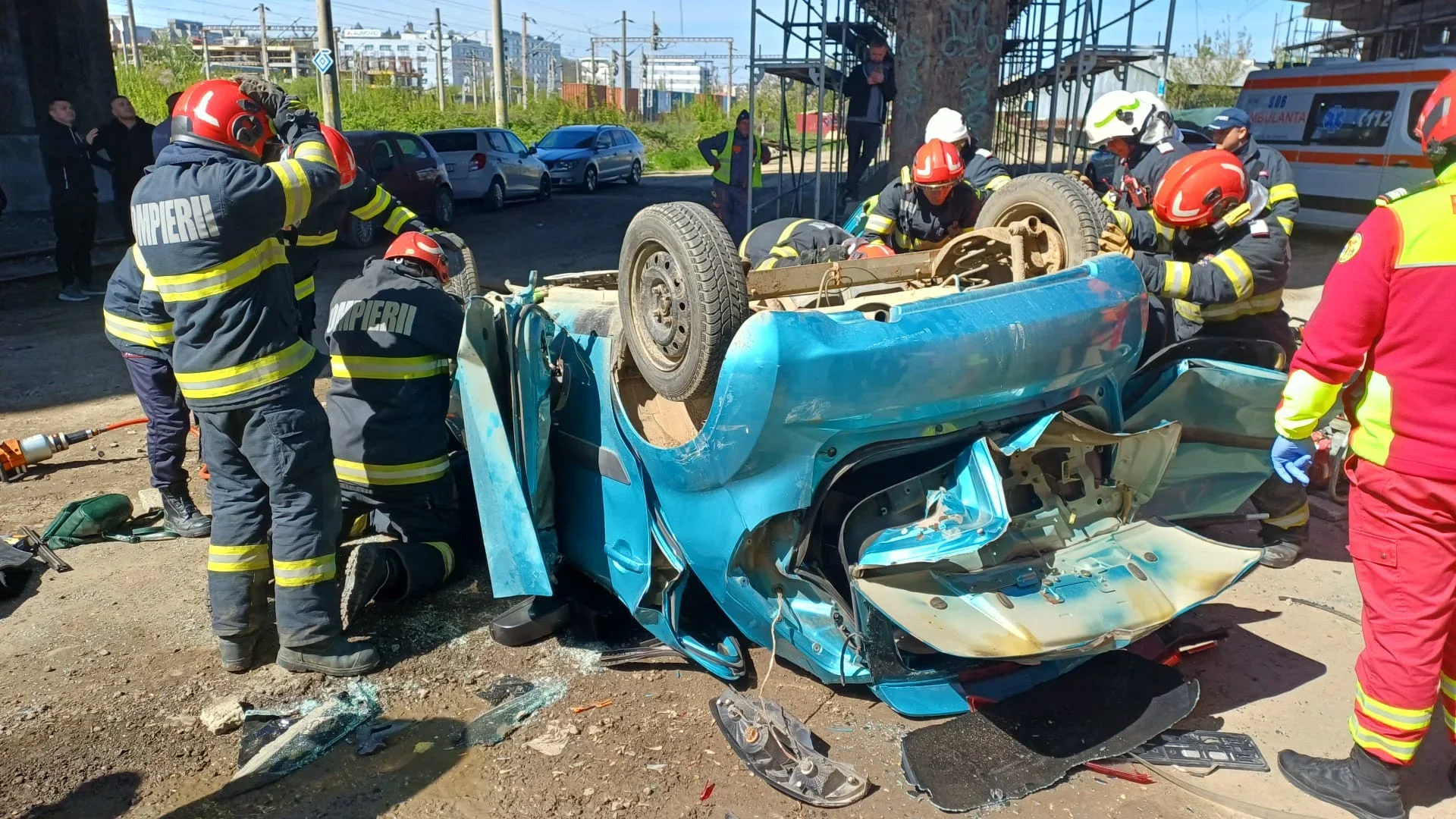 Șoferiță decedată după ce a căzut cu mașina de pe pasarela Bucium, Iași