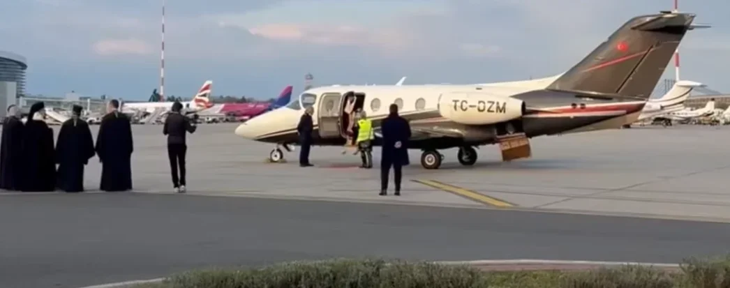 Lumina Sfântă de la Ierusalim a ajuns în România