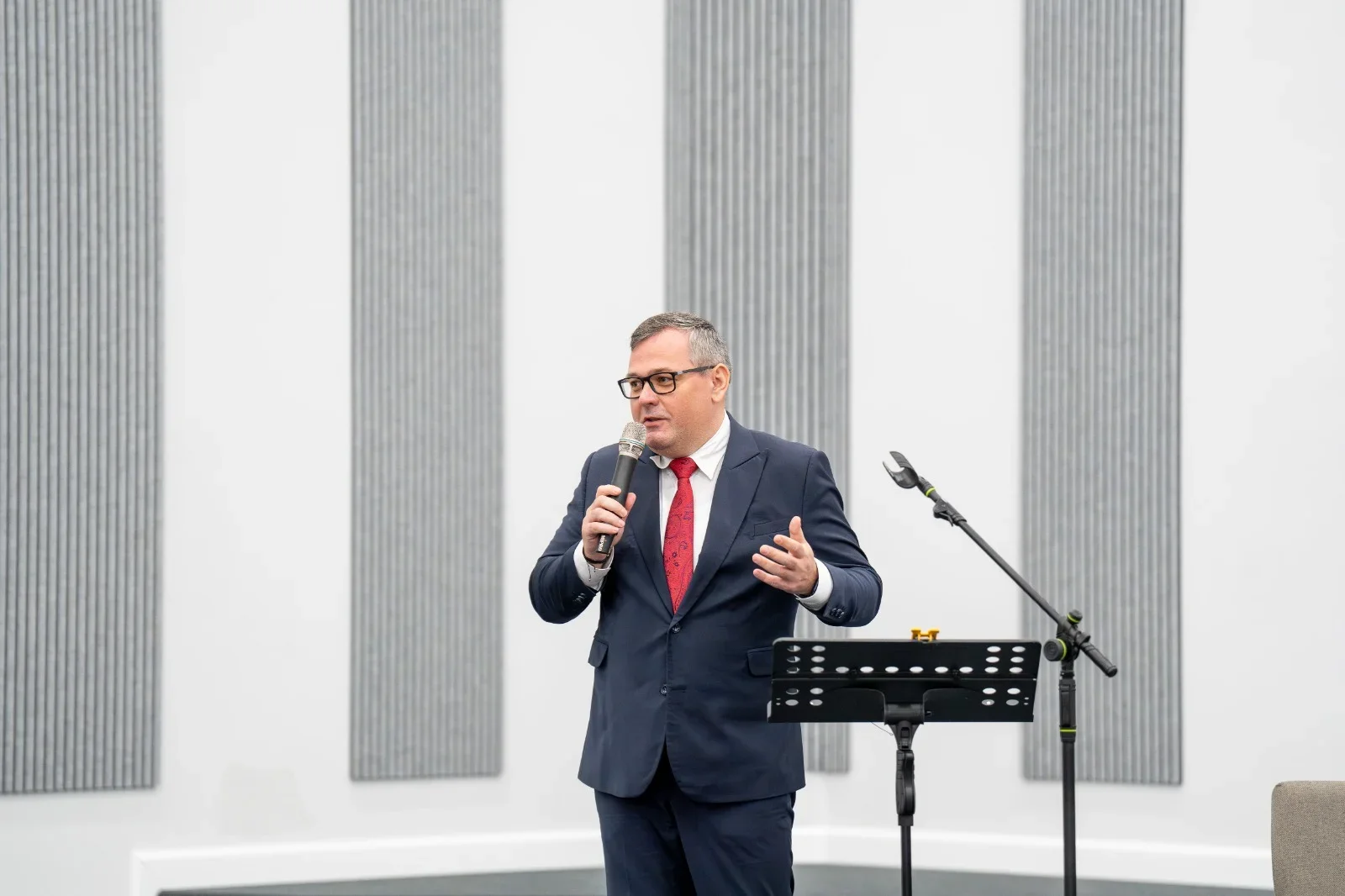 Aproape 800 de elevi, recompensați pentru performanțele școlare