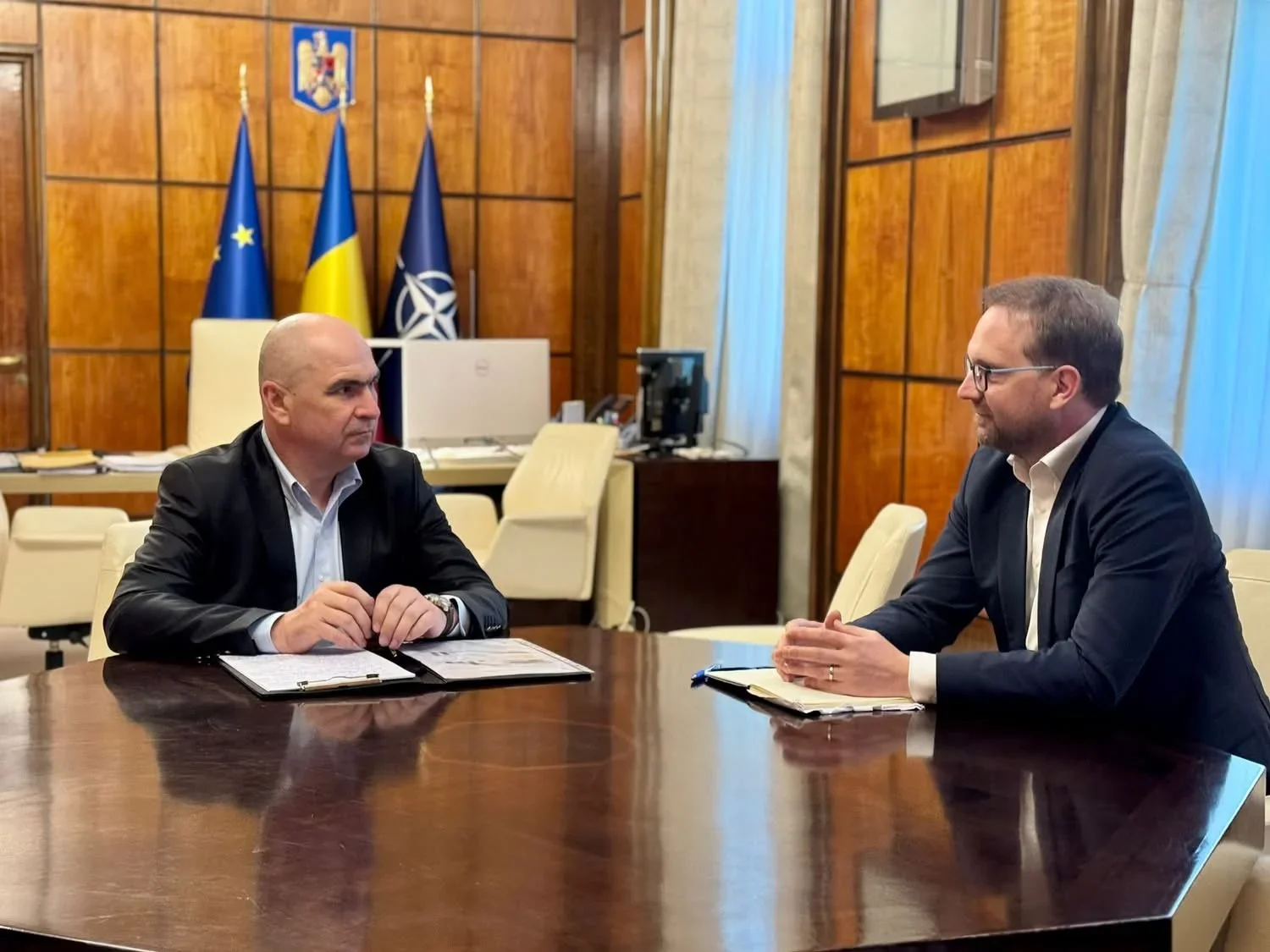 Bolojan: Am convenit să ne coordonăm pașii următori în fața acestei crize artificiale