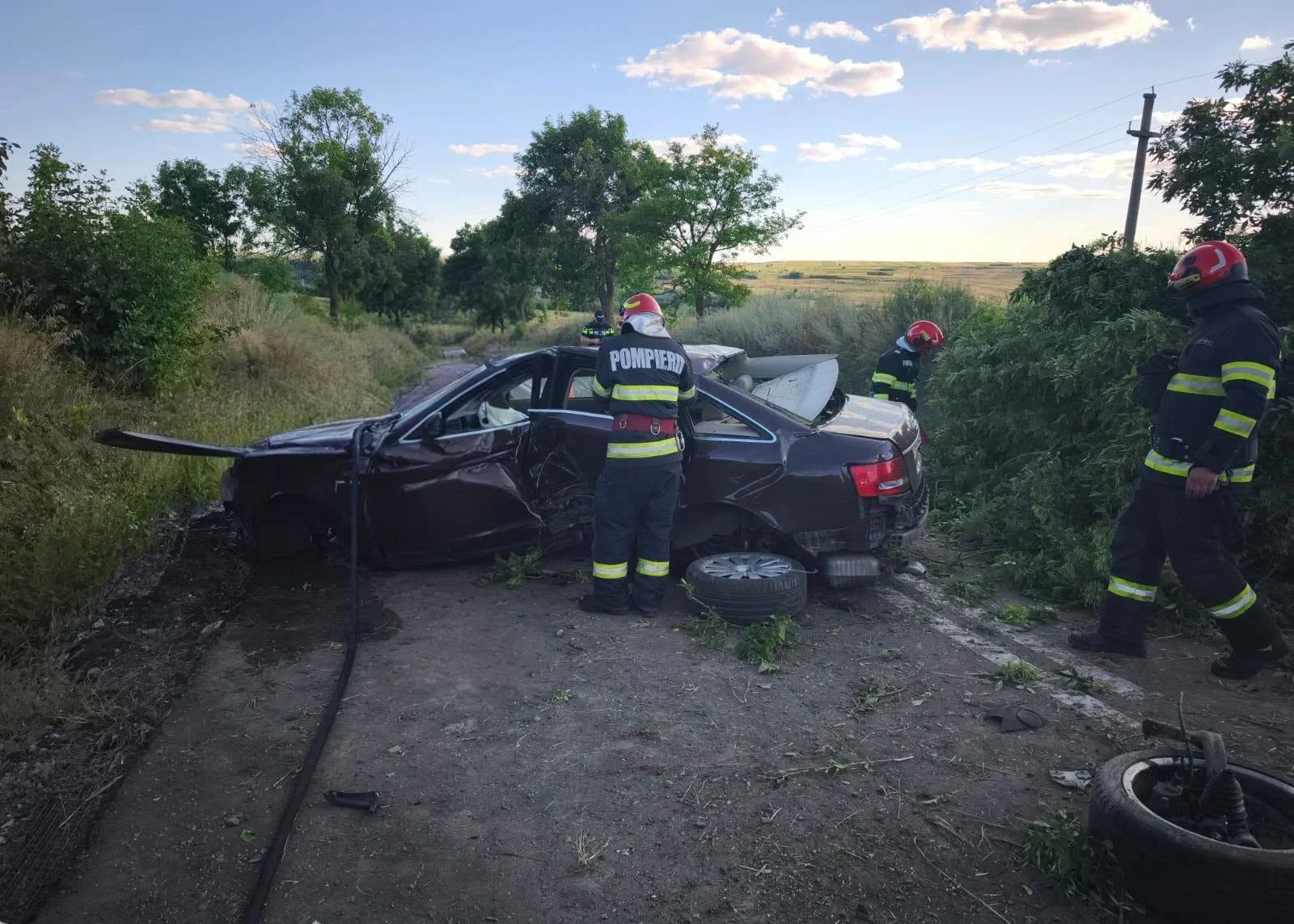 Polițist din Vaslui implicat într-un accident grav la Botoșani