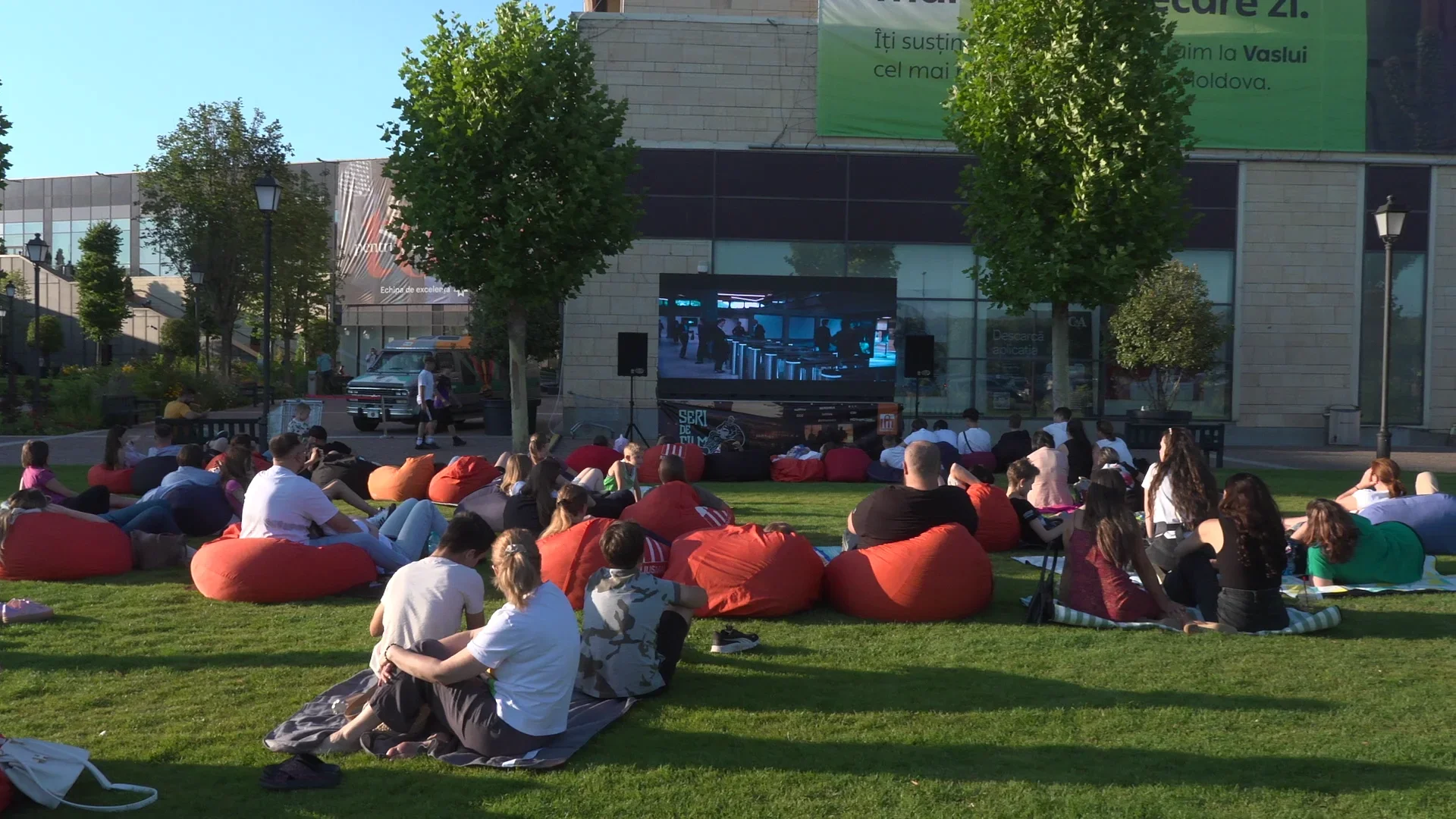 Serile de vară se trăiesc la Iulius Mall Suceava