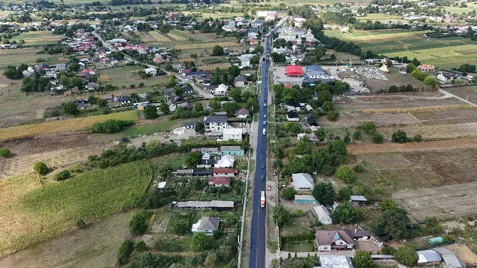 Drumuri asfaltate în Boroaia; tronson modernizat pe aproximativ 11 km