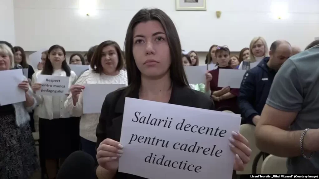 Presiuni, intimidări și constrângeri din partea directorilor și inspectorilor politruci!