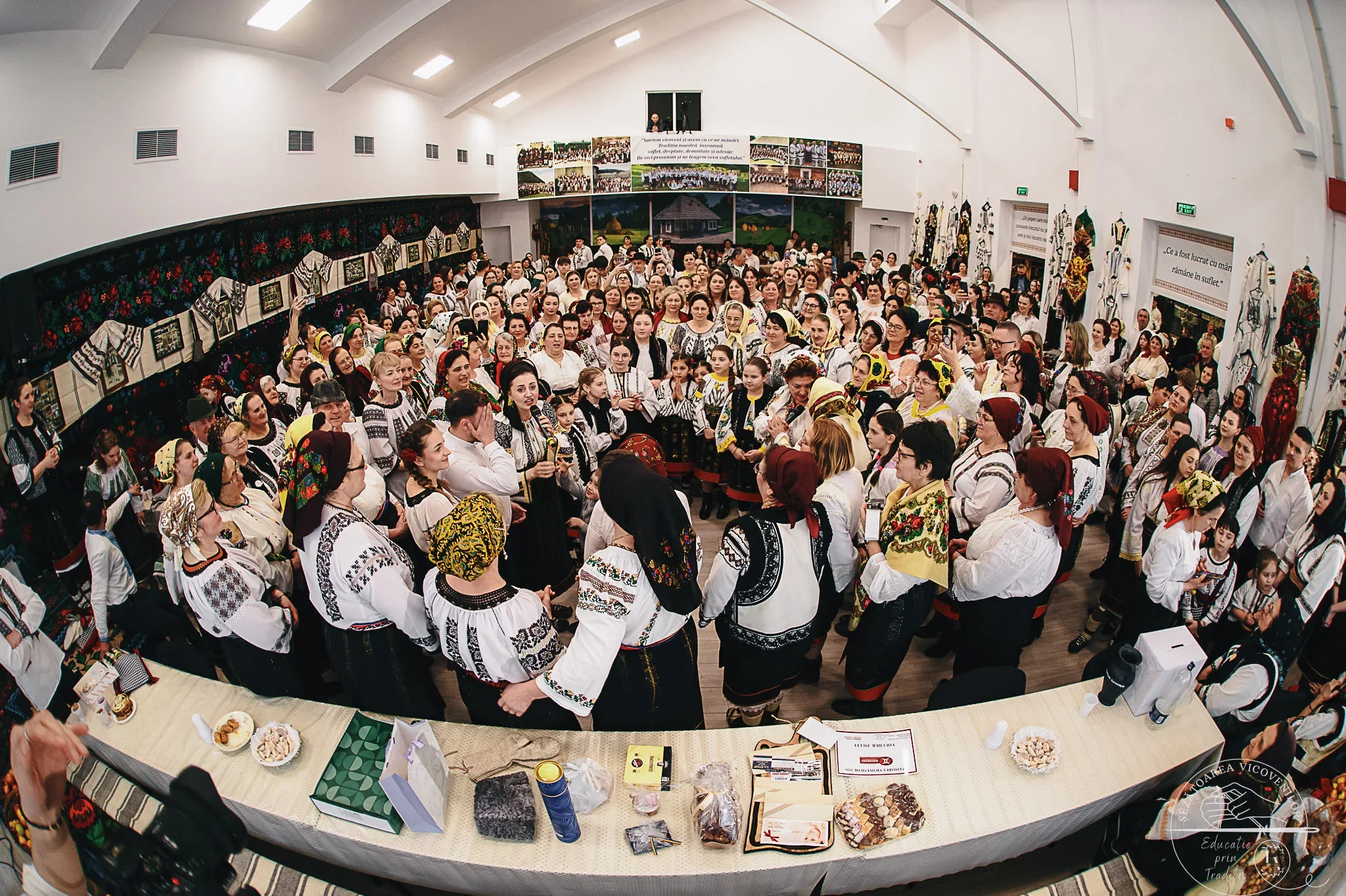 Șezătoarea Vicovenilor, ajunsă la cea de a V-a ediție, s-a încheiat vineri